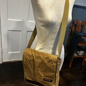 Stylish Hartmann Tan Messenger Bag